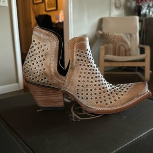 Ariat Dixon Studs 7.5